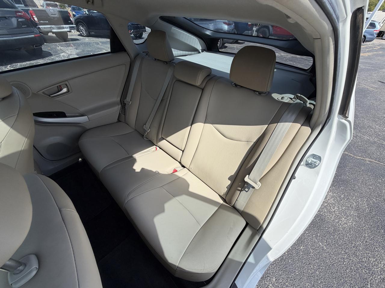 Toyota Prius Four 2013