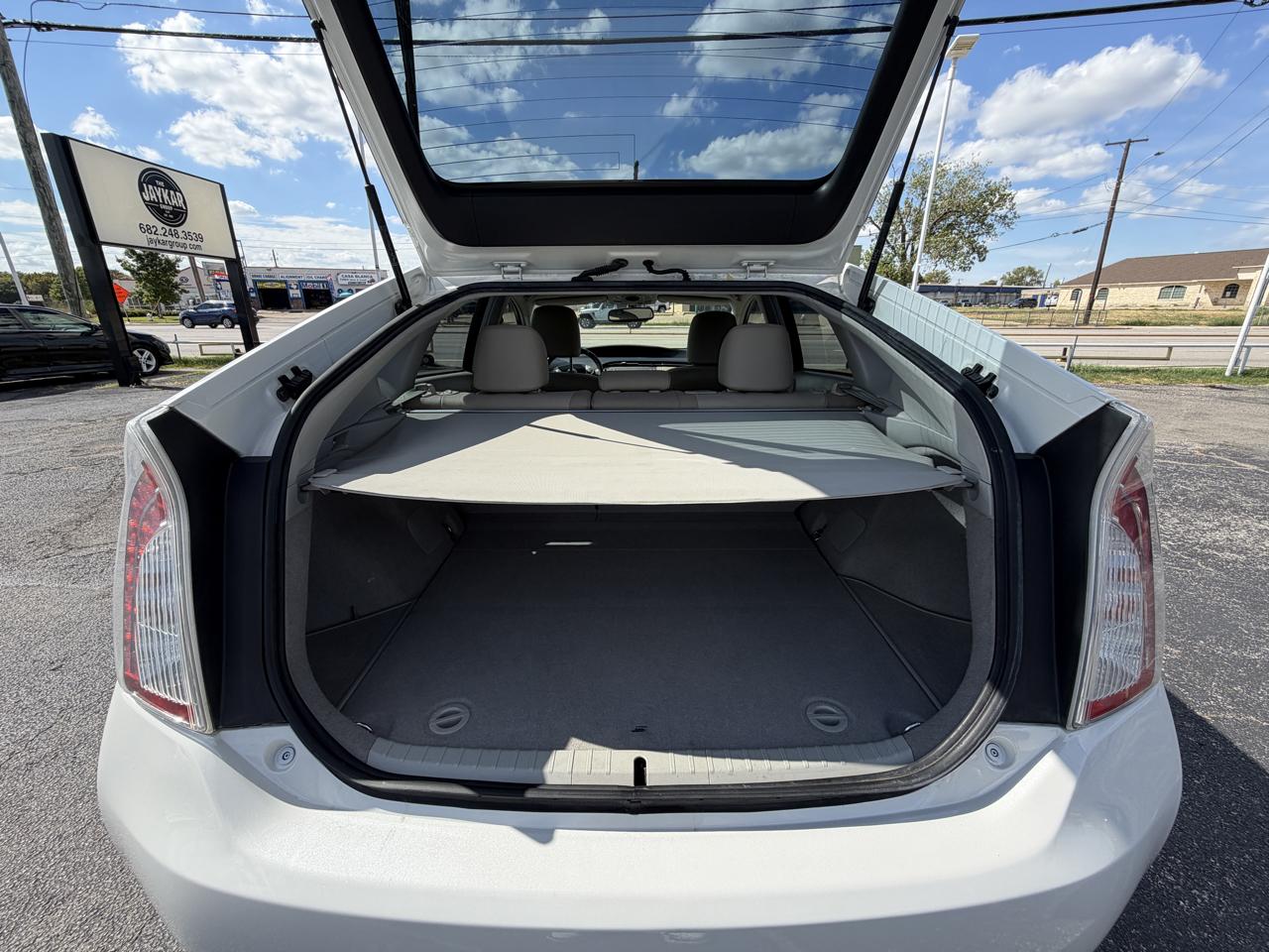 Toyota Prius Four 2013
