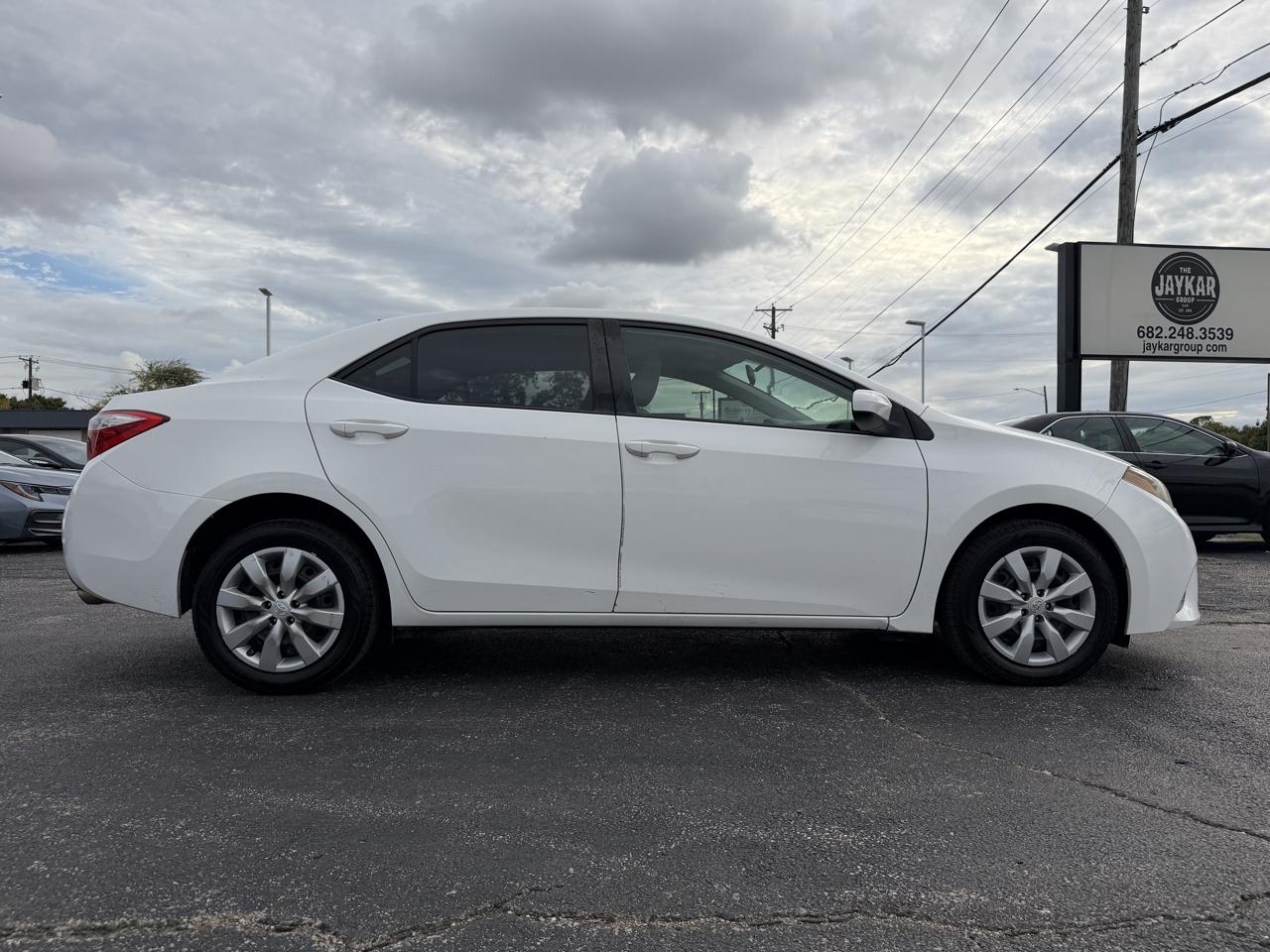 Toyota Corolla LE 2014