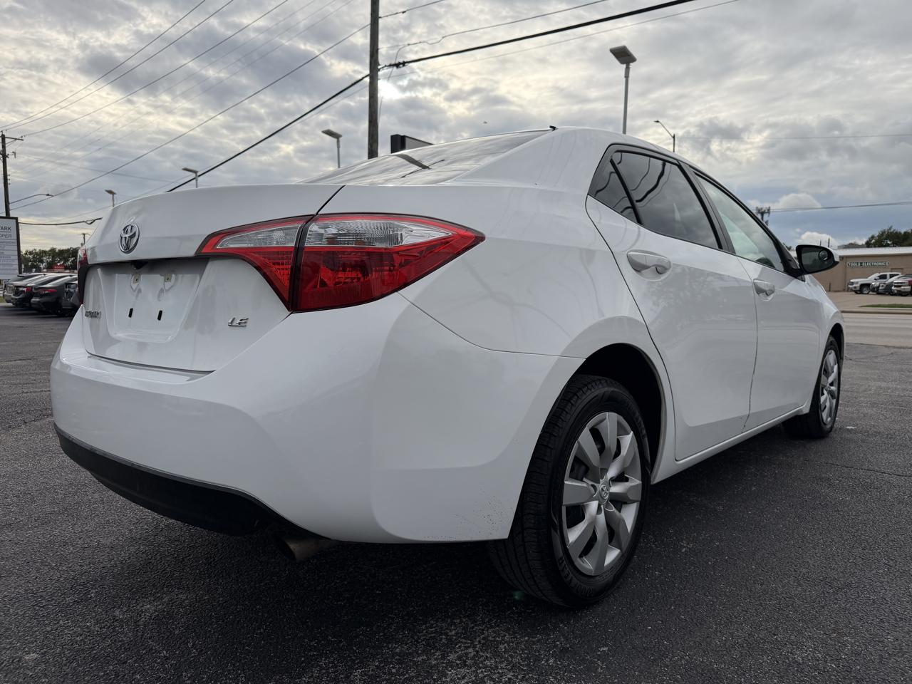 Toyota Corolla LE 2014