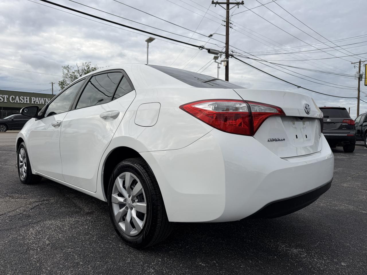 Toyota Corolla LE 2014