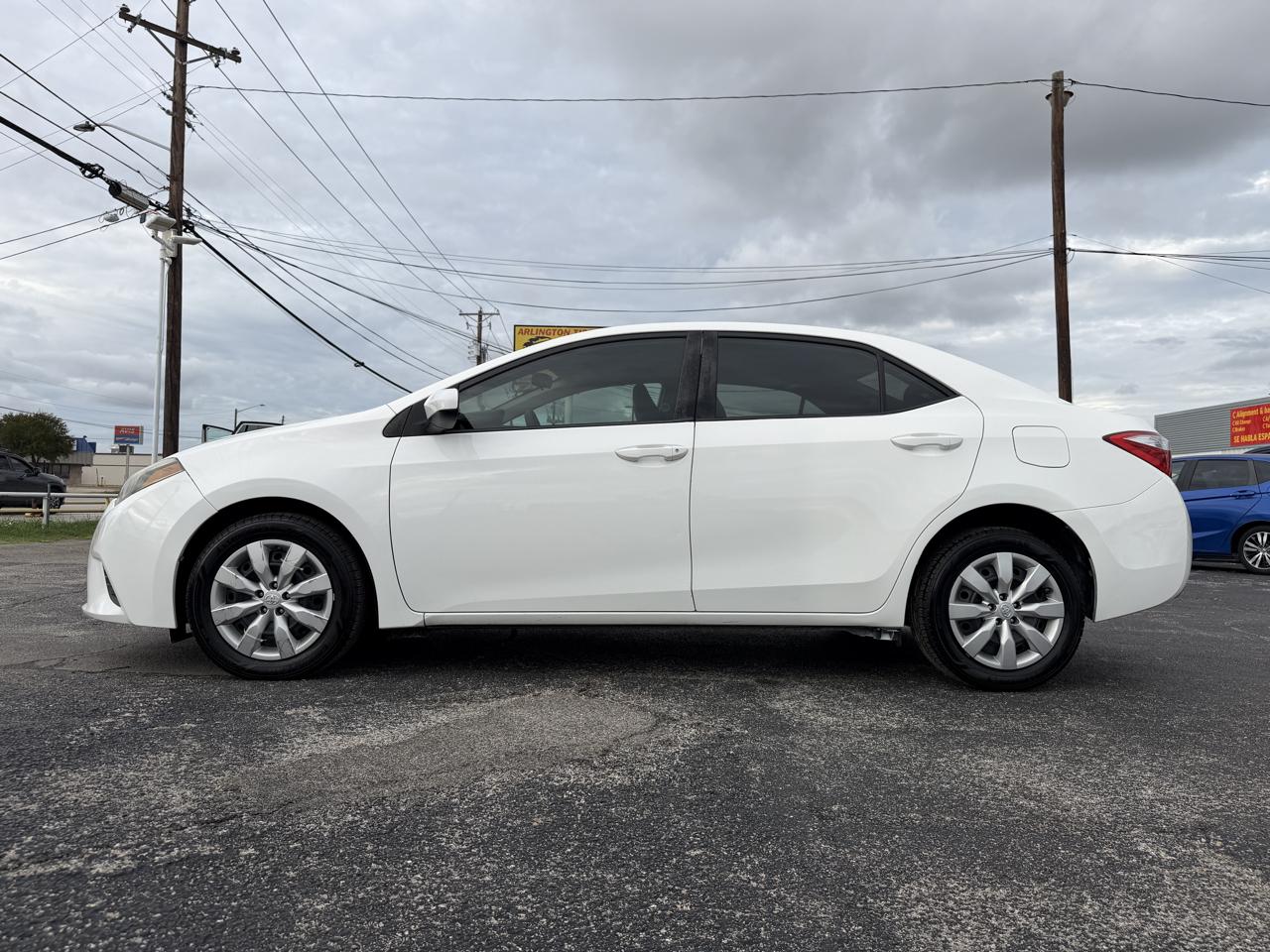 Toyota Corolla LE 2014