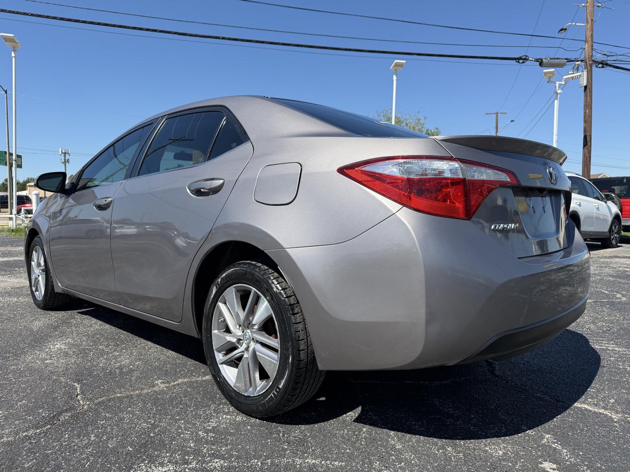 Toyota Corolla LE Eco 2016