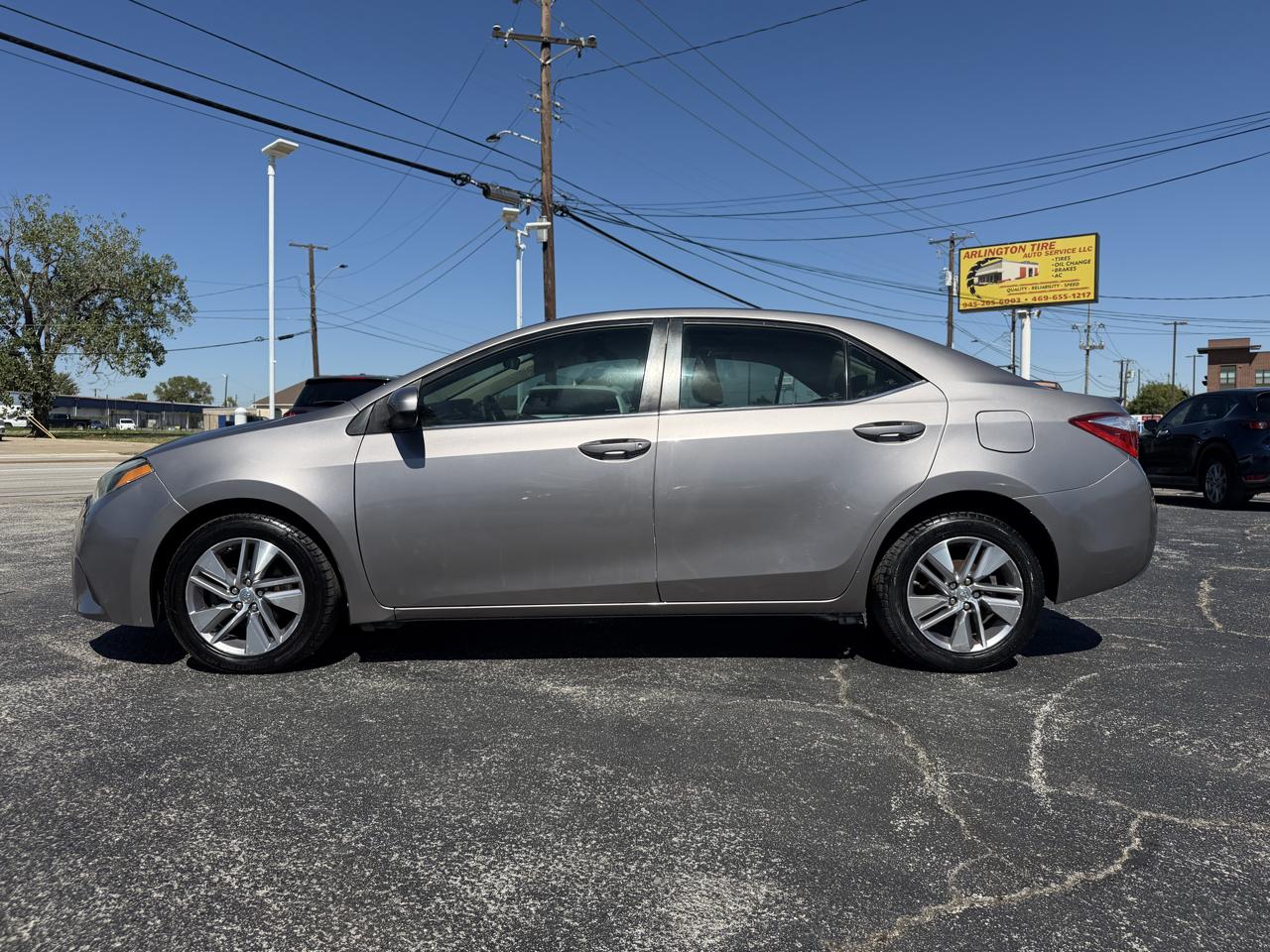 Toyota Corolla LE Eco 2016