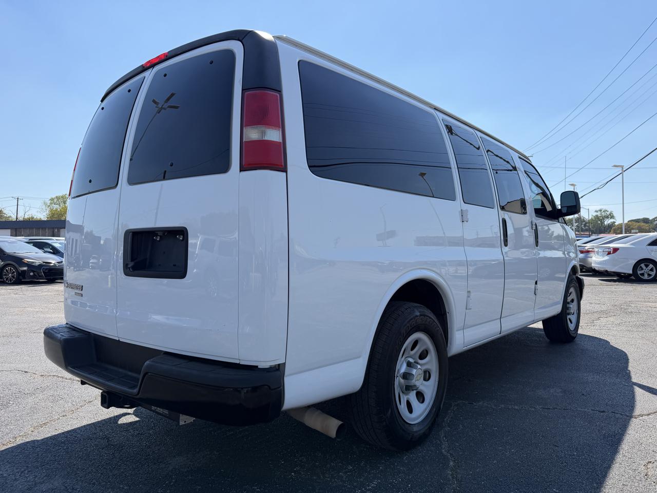 Chevrolet Express 1500 LS 2014