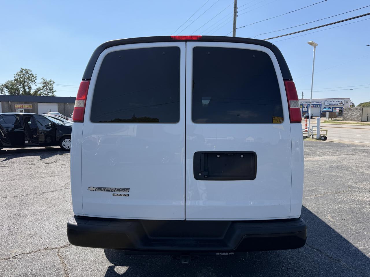 Chevrolet Express 1500 LS 2014