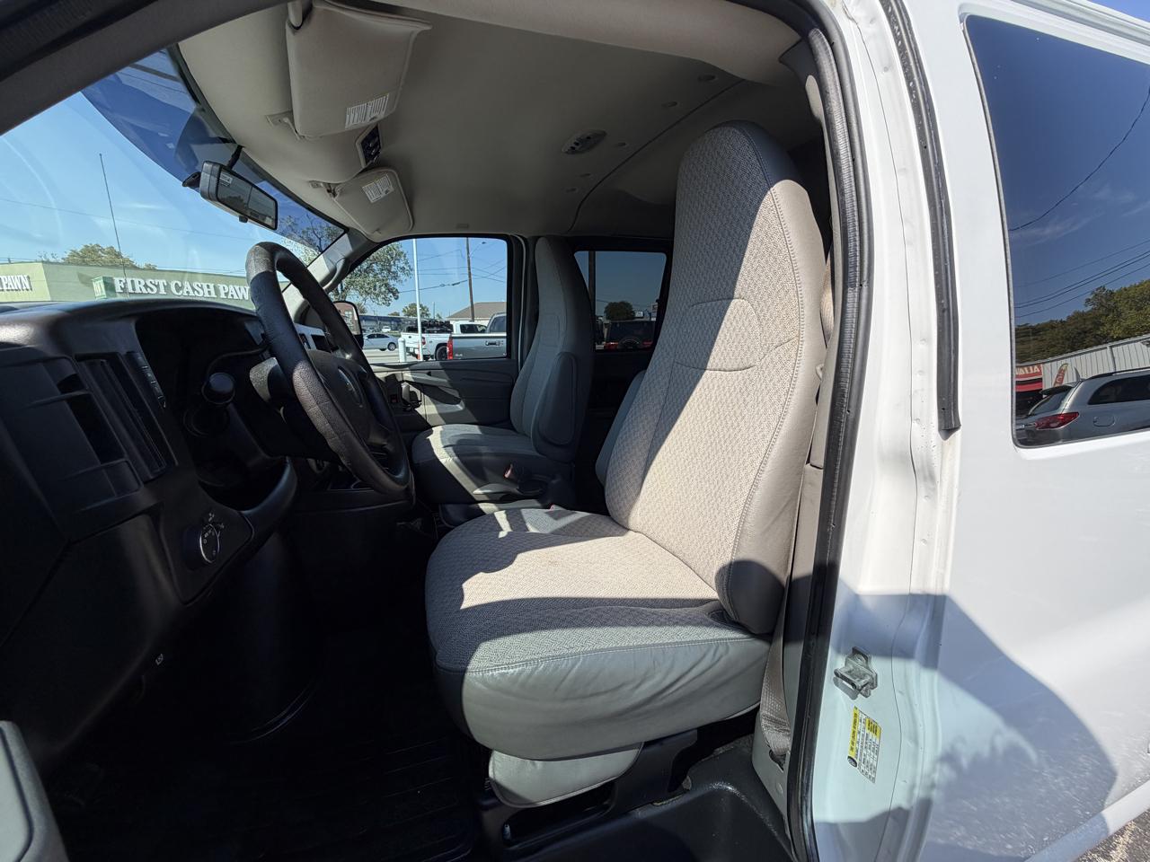 Chevrolet Express 1500 LS 2014
