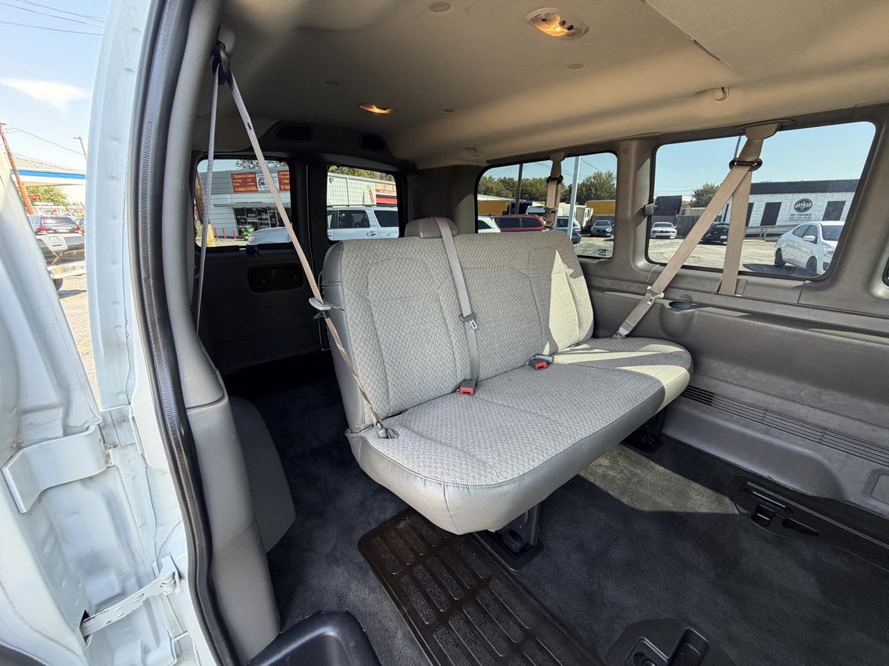 Chevrolet Express 1500 LS 2014