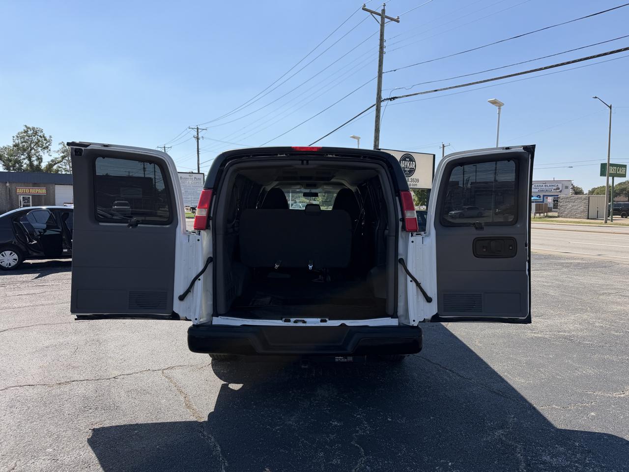 Chevrolet Express 1500 LS 2014