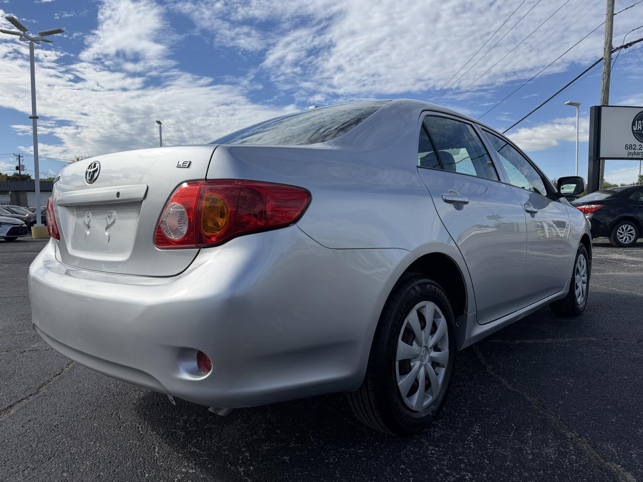 Toyota Corolla LE 2010