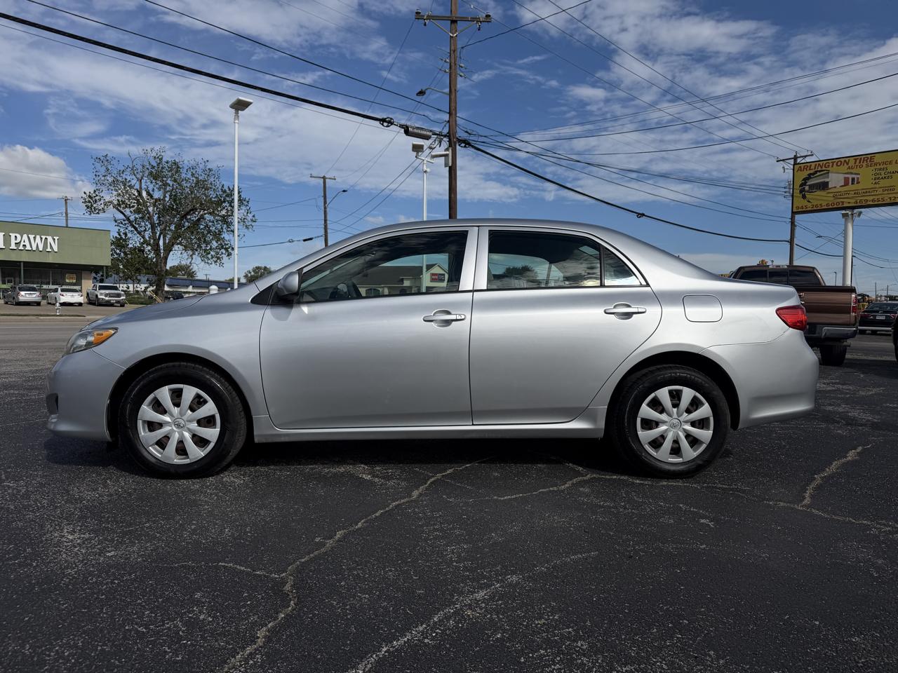 Toyota Corolla LE 2010