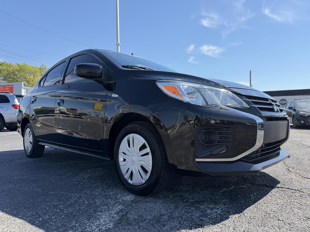 Mitsubishi Mirage G4 ES 2024