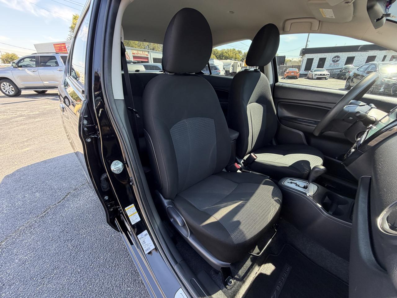 Mitsubishi Mirage G4 ES 2024