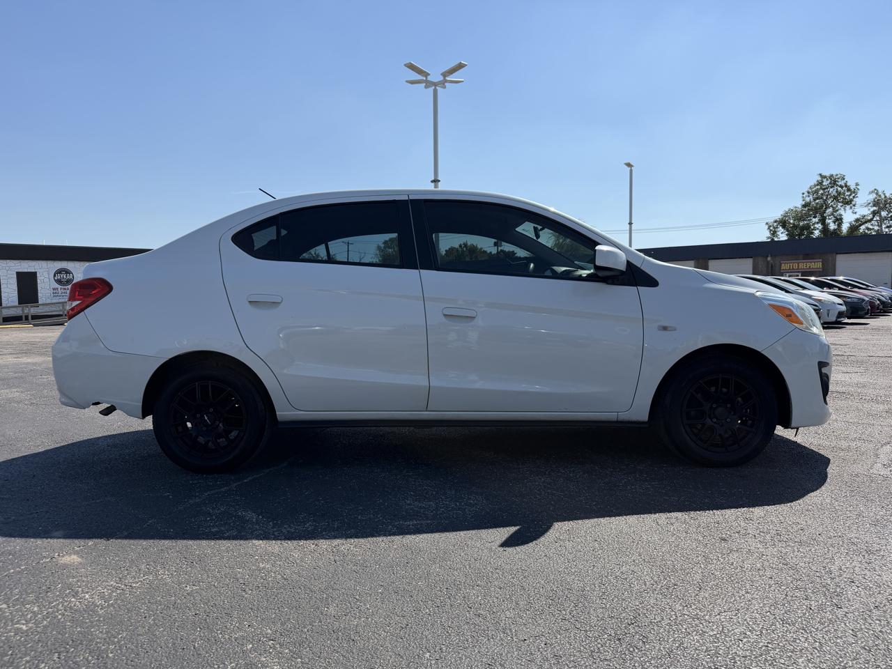 Mitsubishi Mirage G4 ES 5M 2019