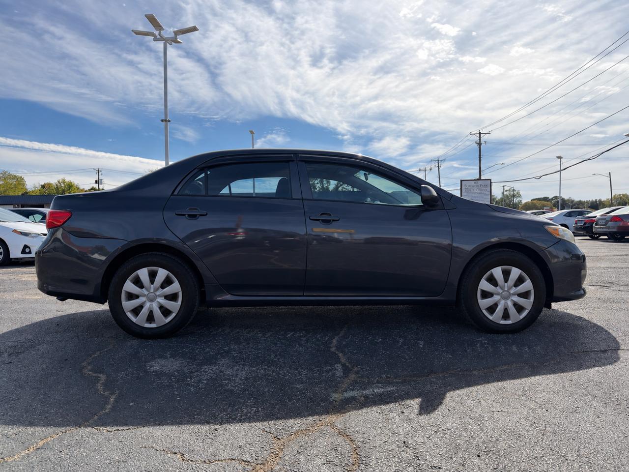 Toyota Corolla Base 4D Sedan 2010