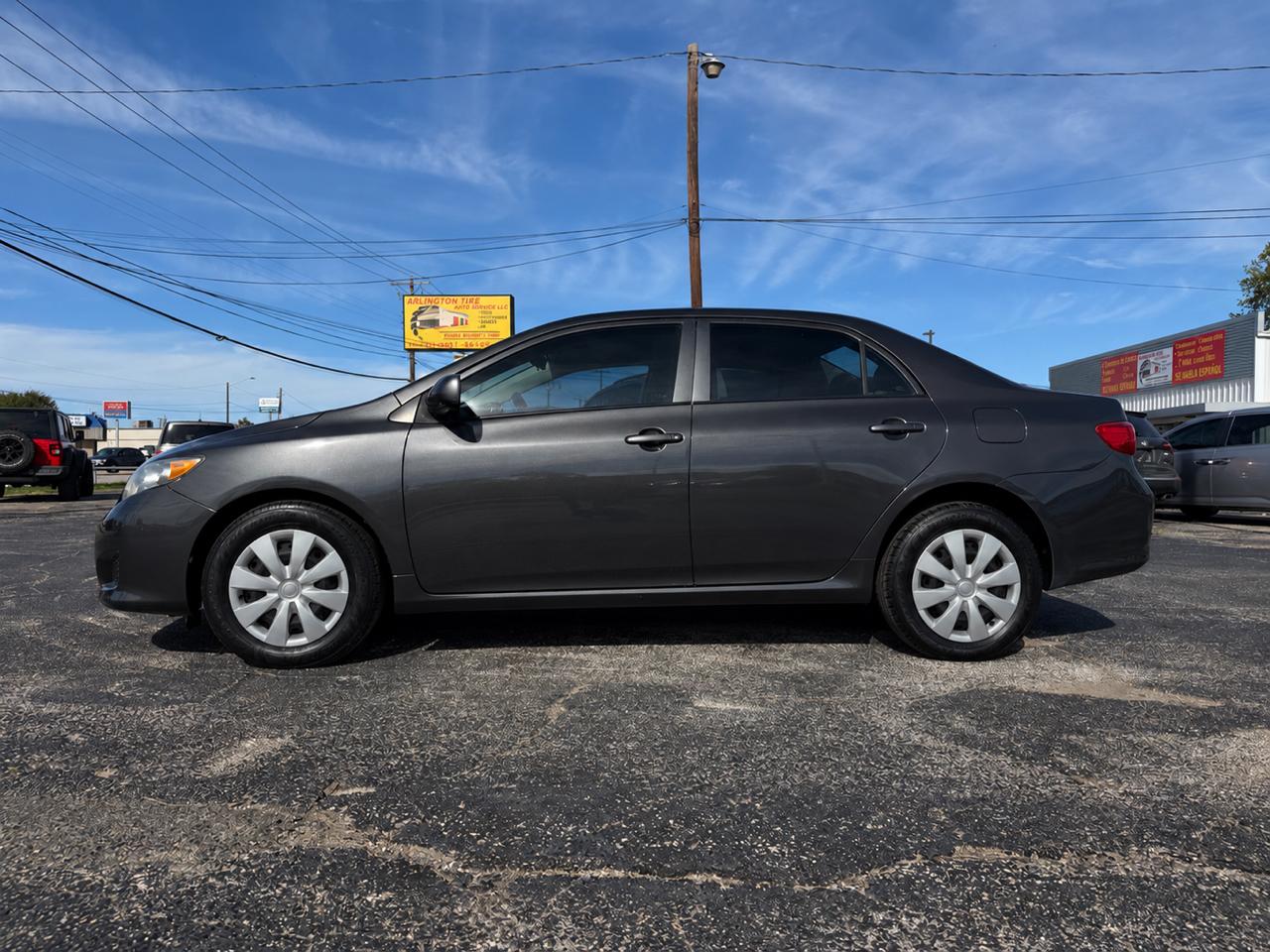 Toyota Corolla Base 4D Sedan 2010