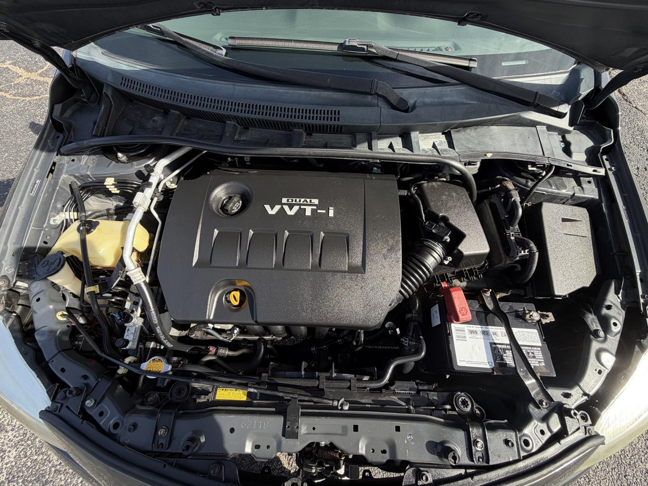 Toyota Corolla Base 4D Sedan 2010
