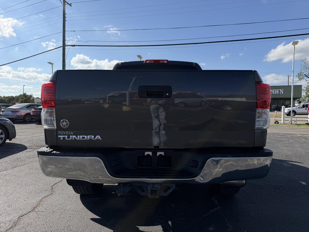 Toyota Tundra Tundra-Grade CrewMax 4.6L 2WD 2013