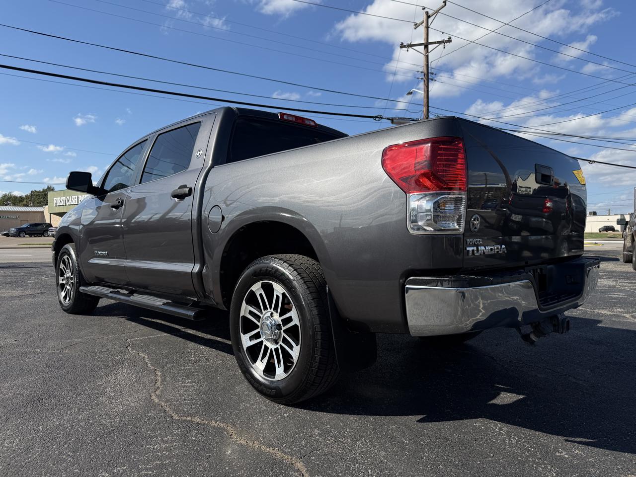 Toyota Tundra Tundra-Grade CrewMax 4.6L 2WD 2013