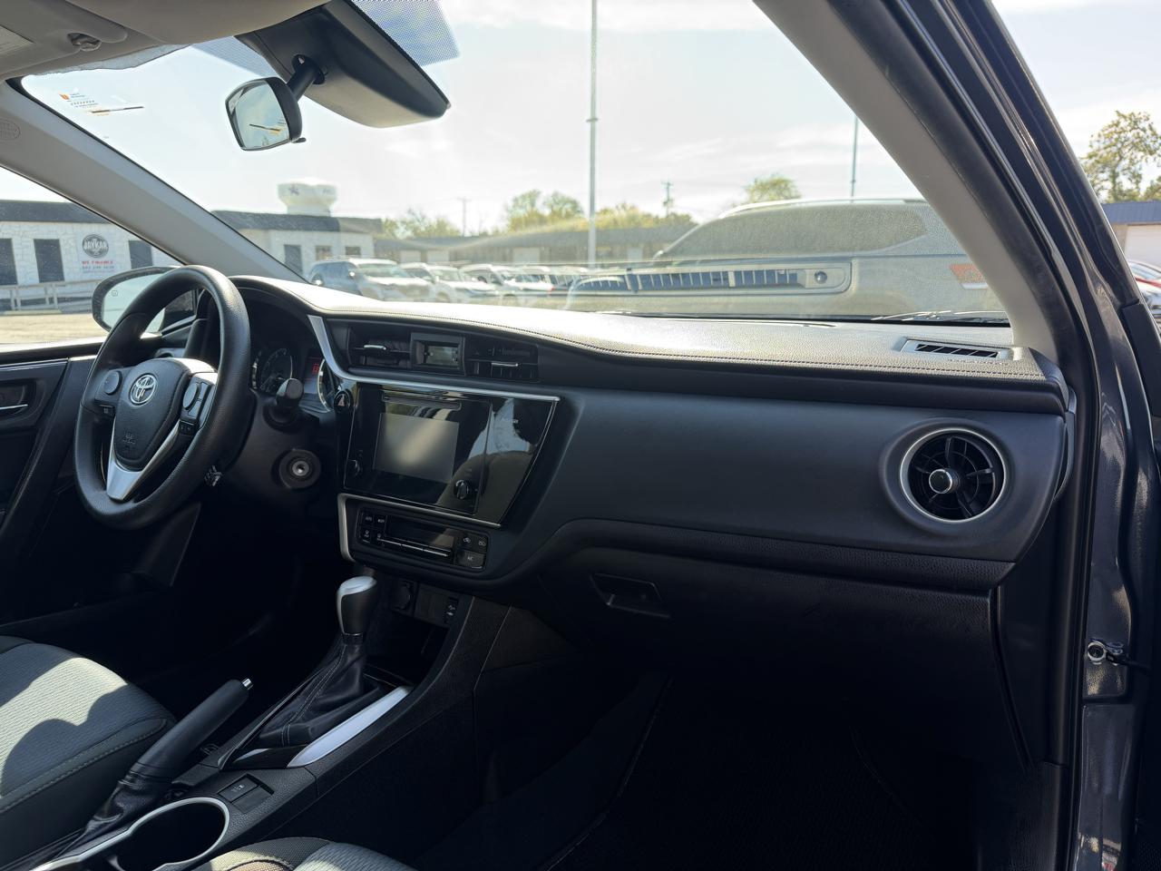 Toyota Corolla LE CVT 2017