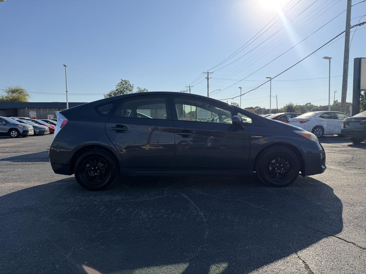 Toyota Prius Prius V 2012
