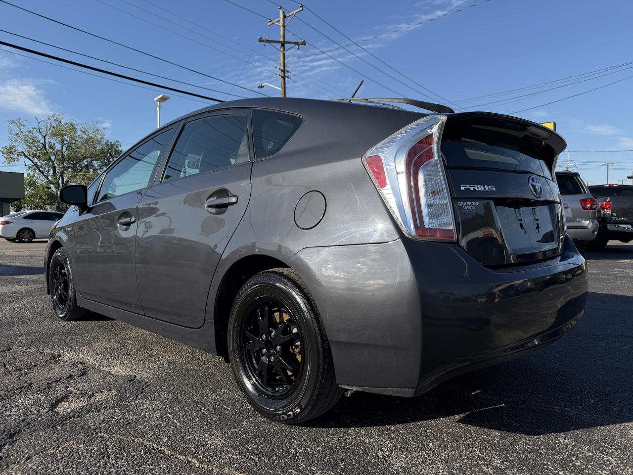 Toyota Prius Prius V 2012