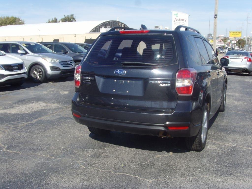 Subaru Forester  2016