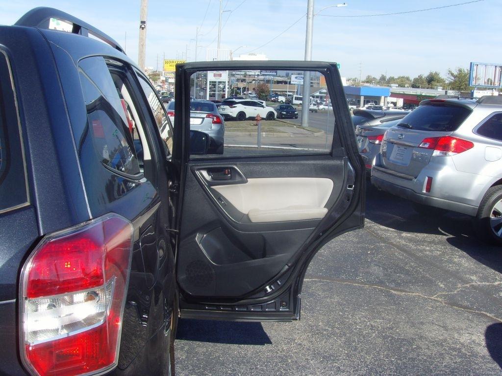 Subaru Forester  2016