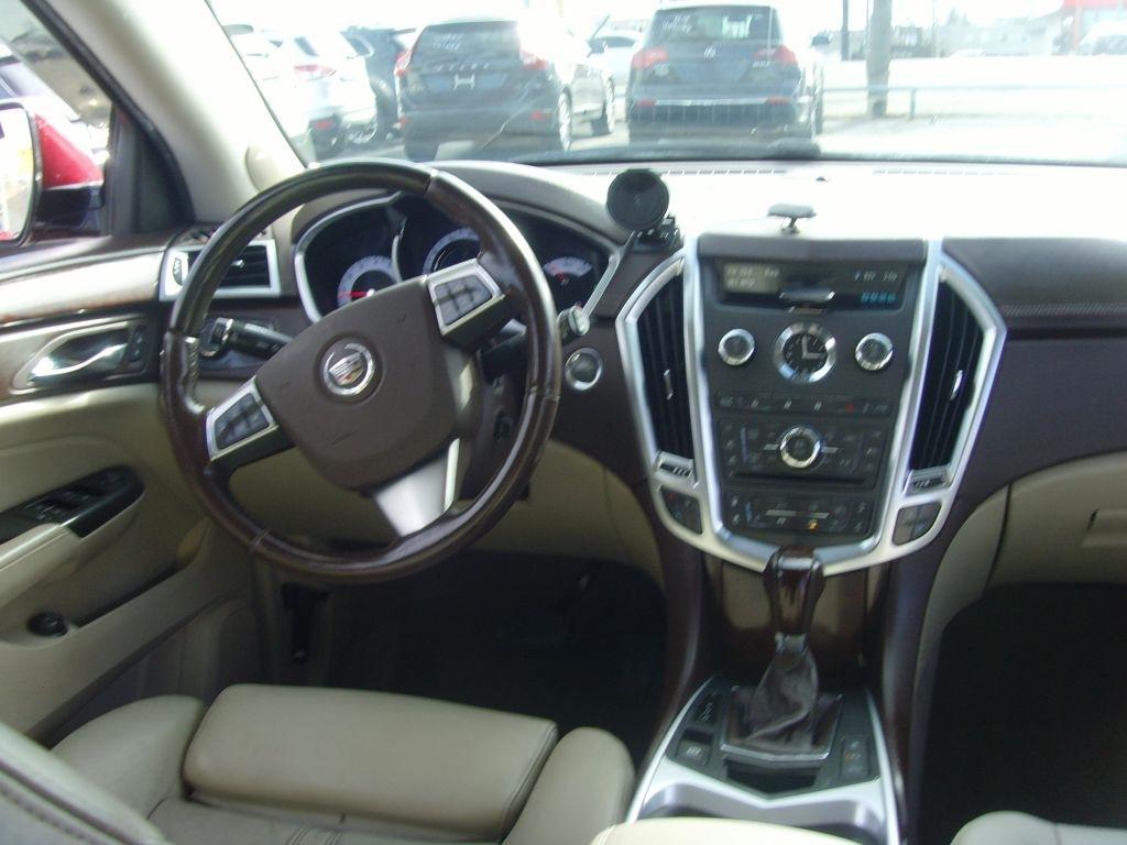 Cadillac SRX  2012