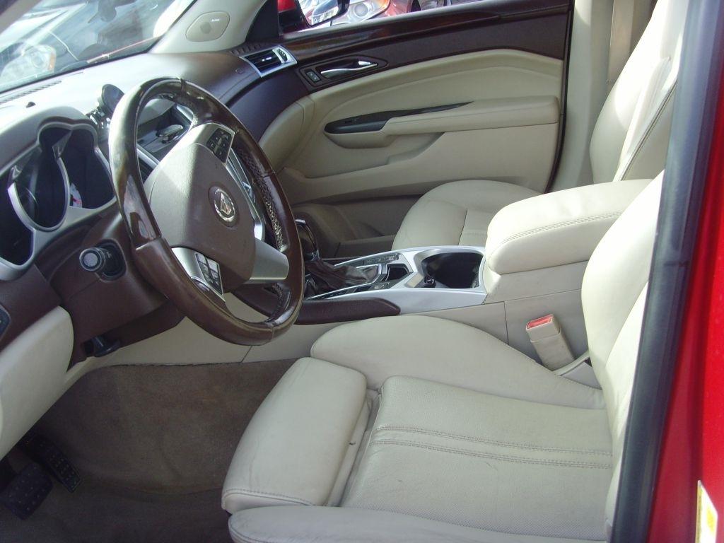 Cadillac SRX  2012