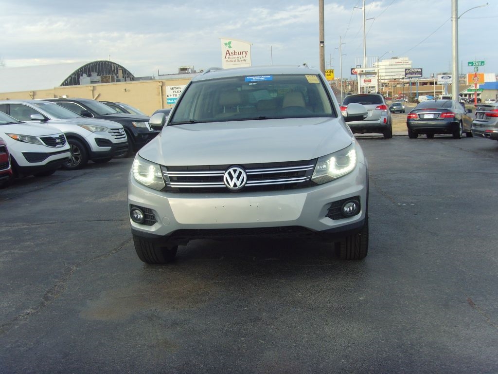 Volkswagen Tiguan  2013