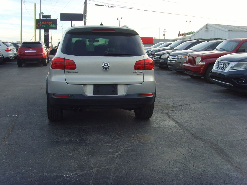 Volkswagen Tiguan  2013