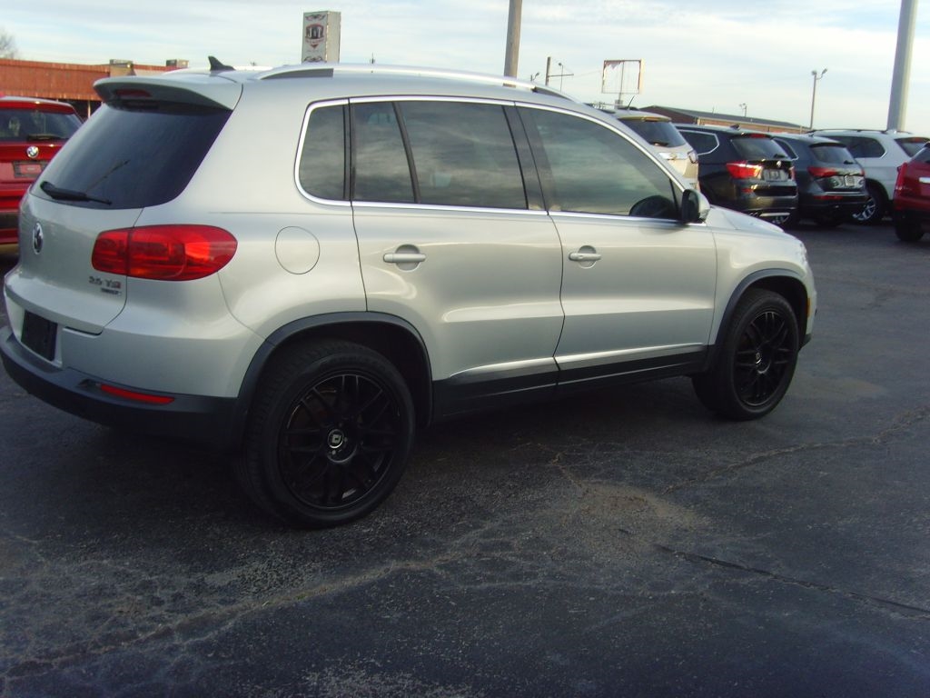 Volkswagen Tiguan  2013