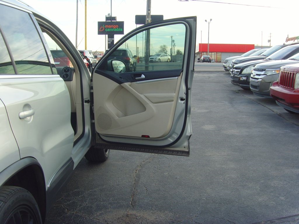 Volkswagen Tiguan  2013