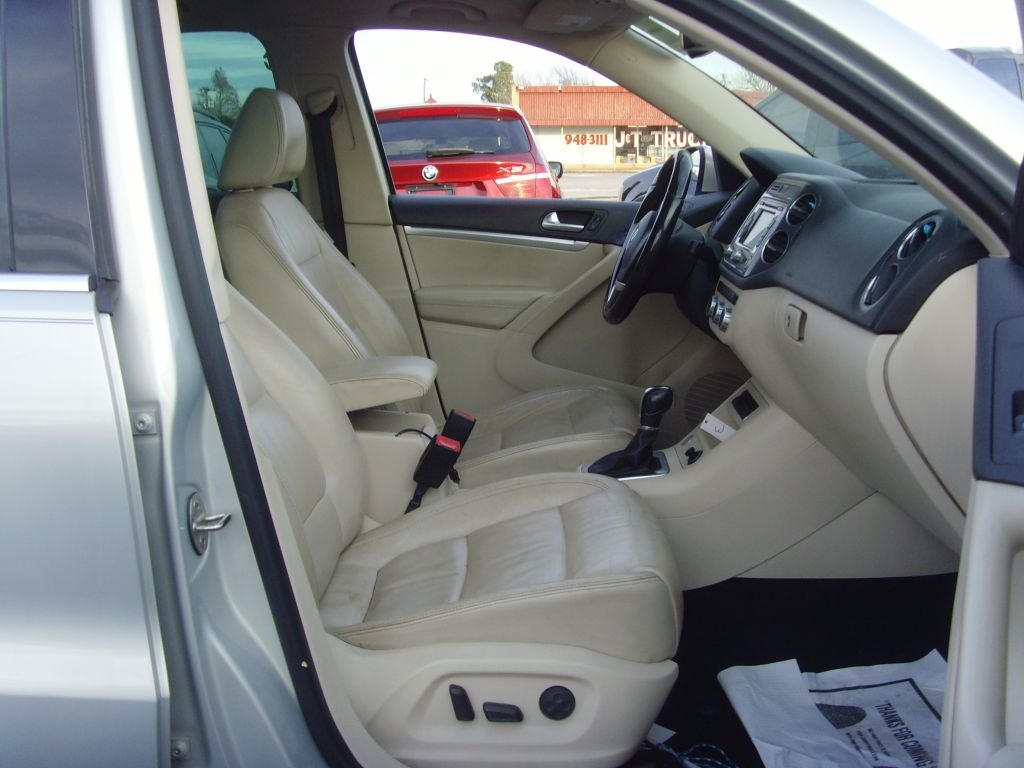 Volkswagen Tiguan  2013