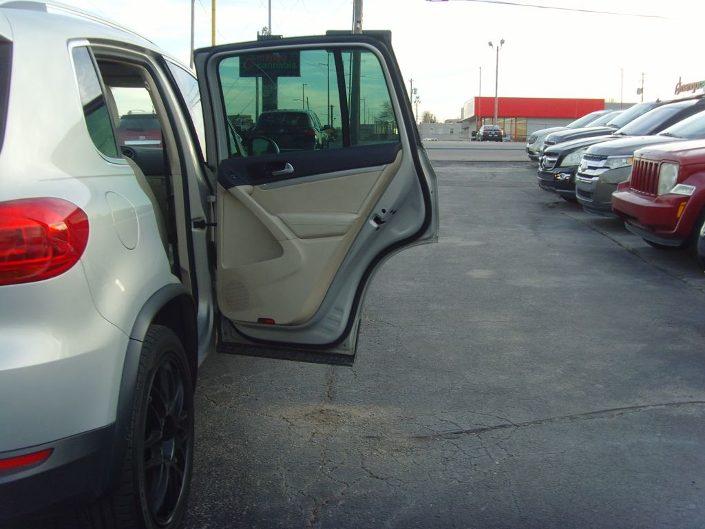 Volkswagen Tiguan  2013