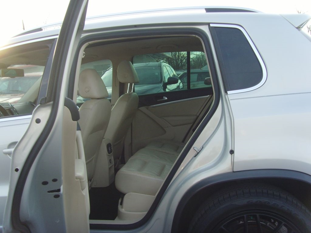 Volkswagen Tiguan  2013