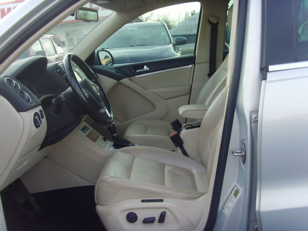 Volkswagen Tiguan  2013