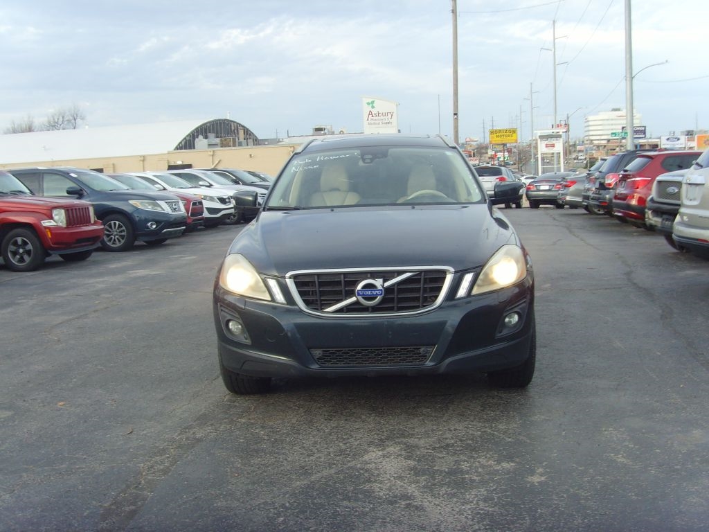 Volvo XC60  2010