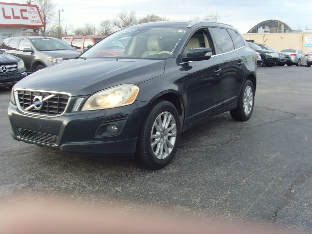 Volvo XC60  2010
