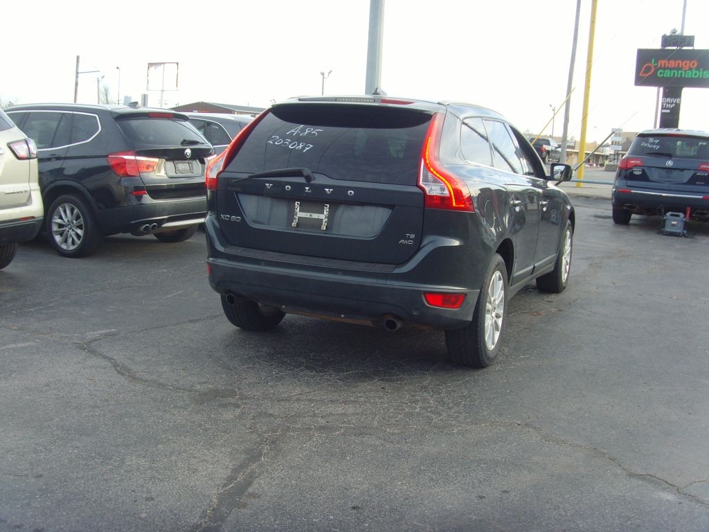 Volvo XC60  2010