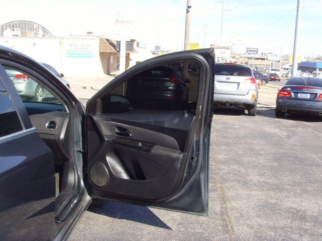 Chevrolet Cruze  2013