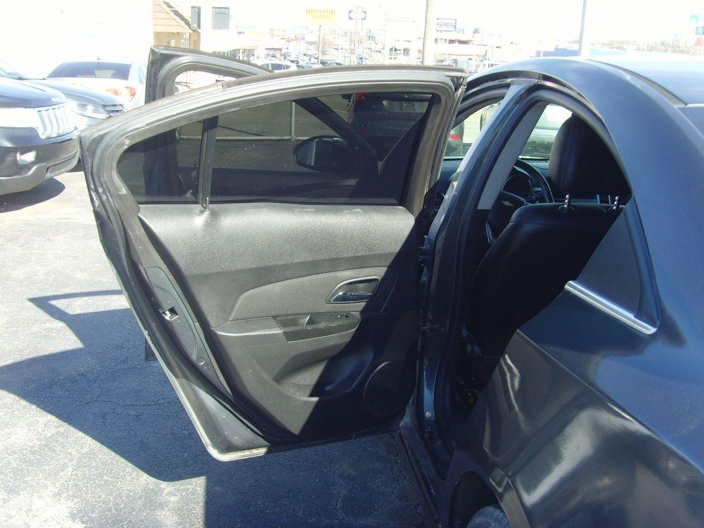 Chevrolet Cruze  2013