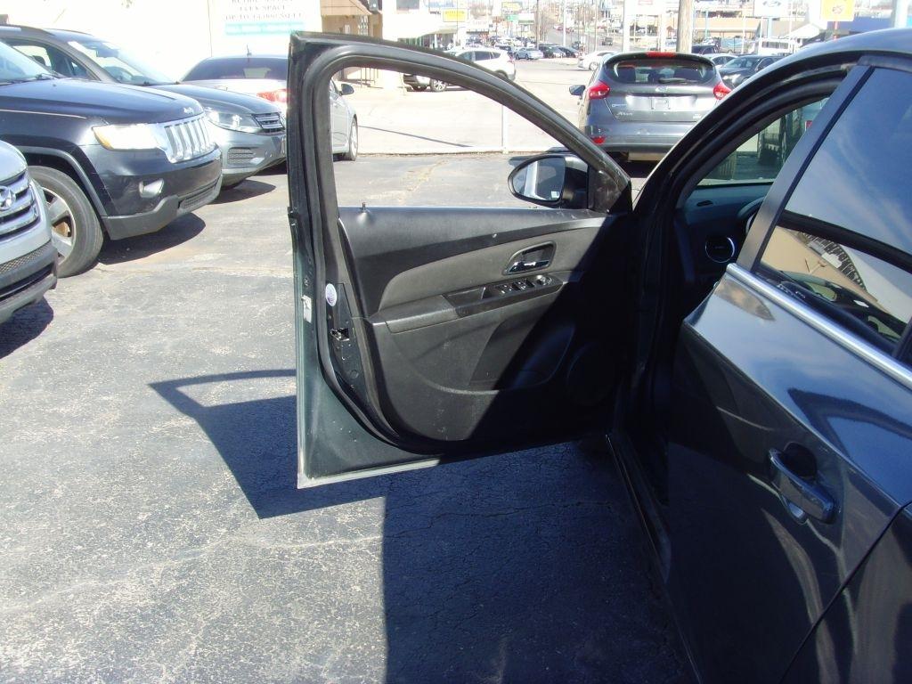 Chevrolet Cruze  2013