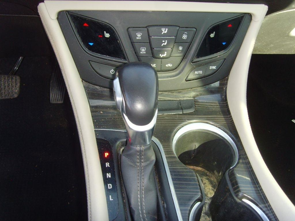 Buick Envision  2020