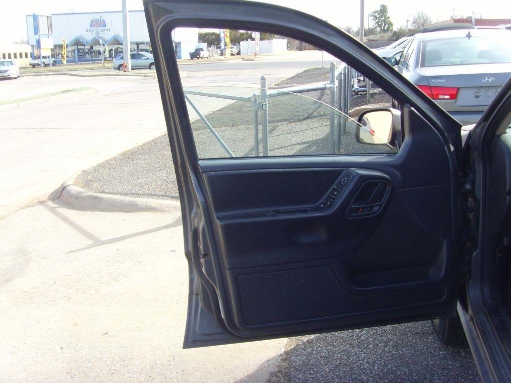 Jeep Grand Cherokee  2004