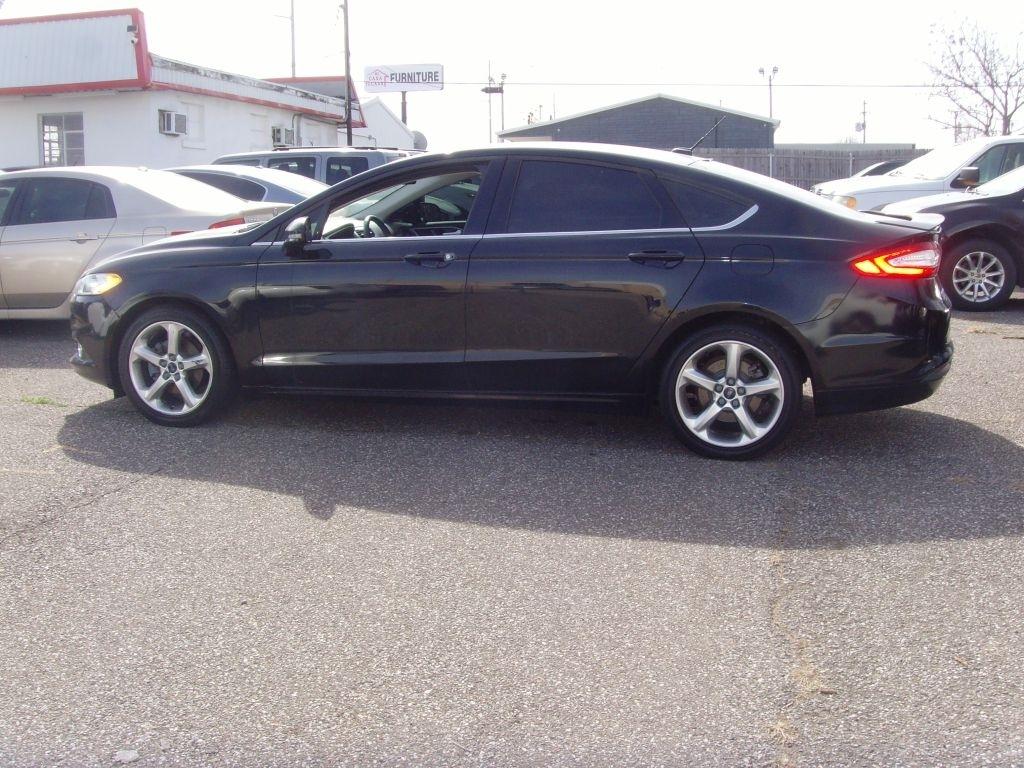 Ford Fusion  2016