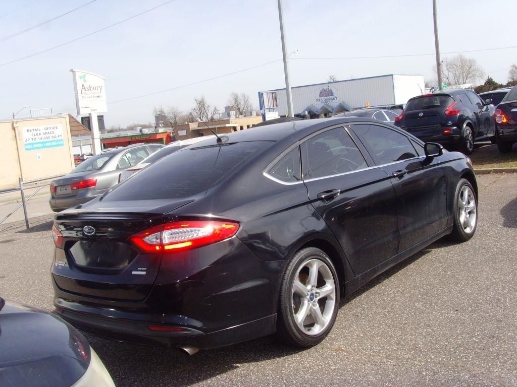 Ford Fusion  2016