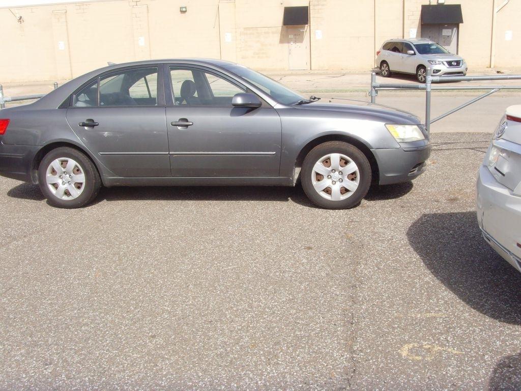 Hyundai Sonata  2010