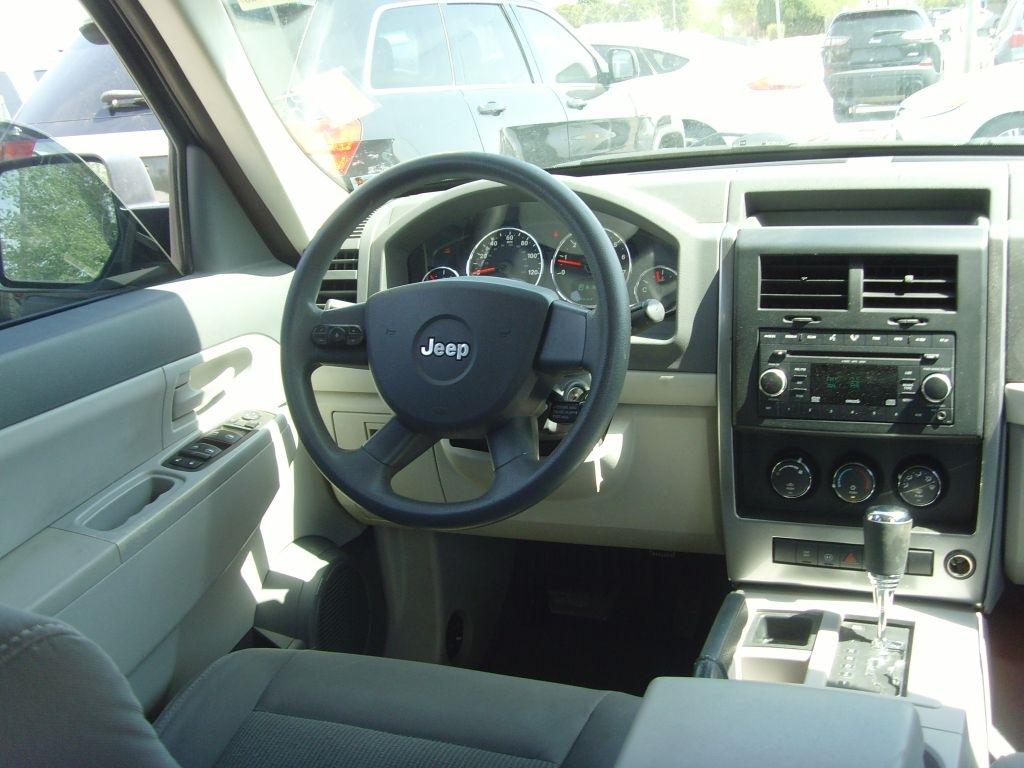 Jeep Liberty  2008